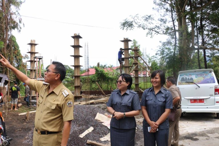 Walikota Tomohon Tinjau Pembangunan Gedung Sekretariat Bersama FKUB