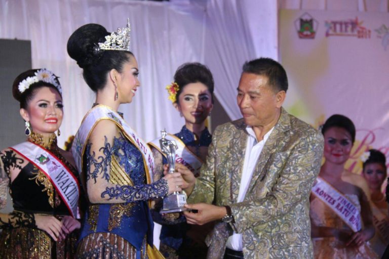 RATU BUNGA 2017, GABRIELLA PATRICIA MANDOLANG