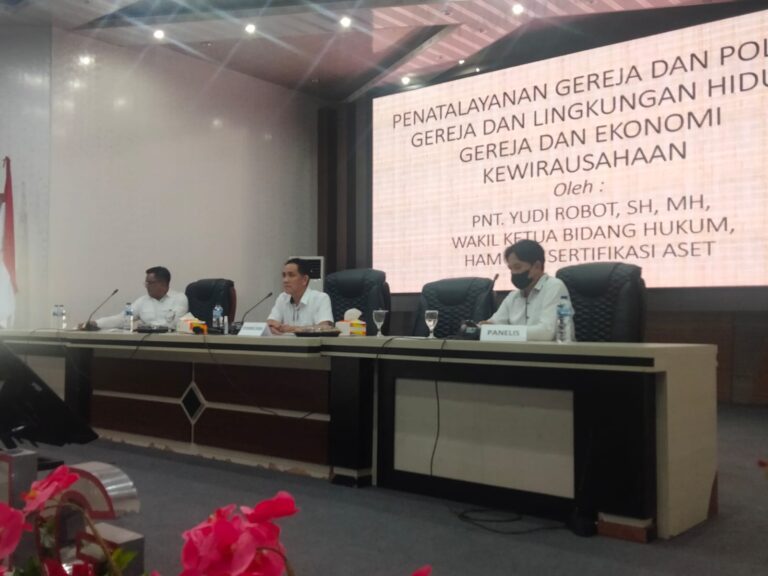 KEKUASAAN POLITIS ADALAH SUATU PANGGILAN IMAN: Dari Katekisasi Pelsus Tahap III Wilayah Bitung XII